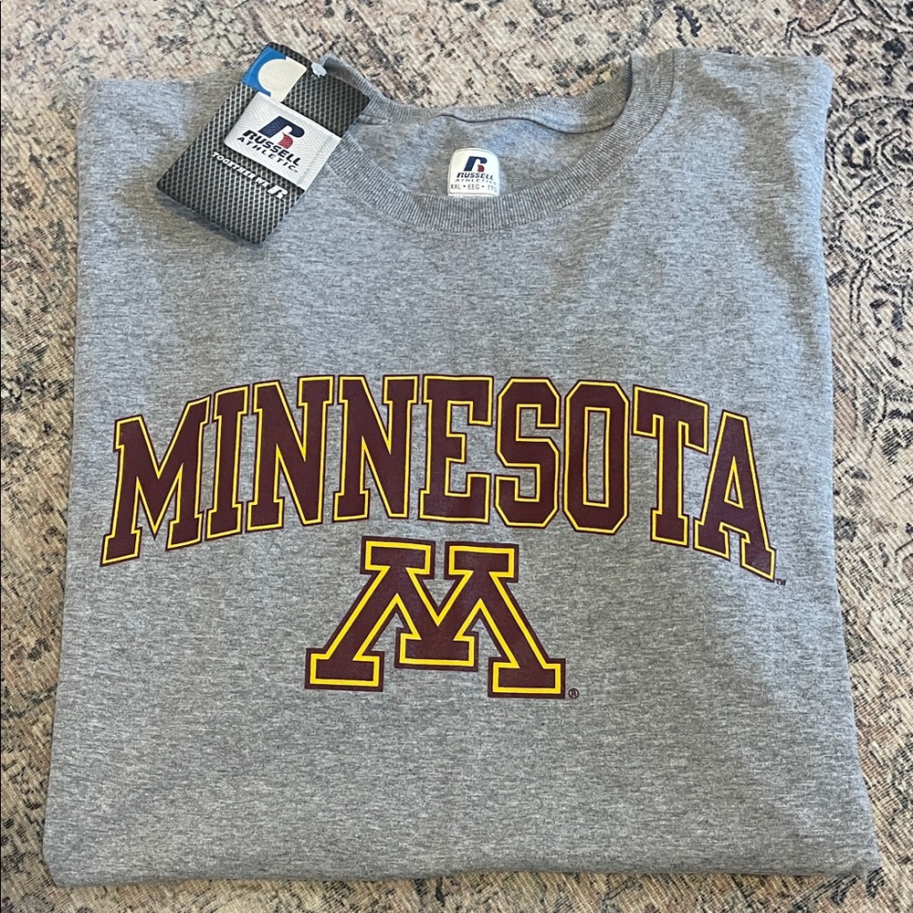 NWT Minnesota Gopher Tshirt